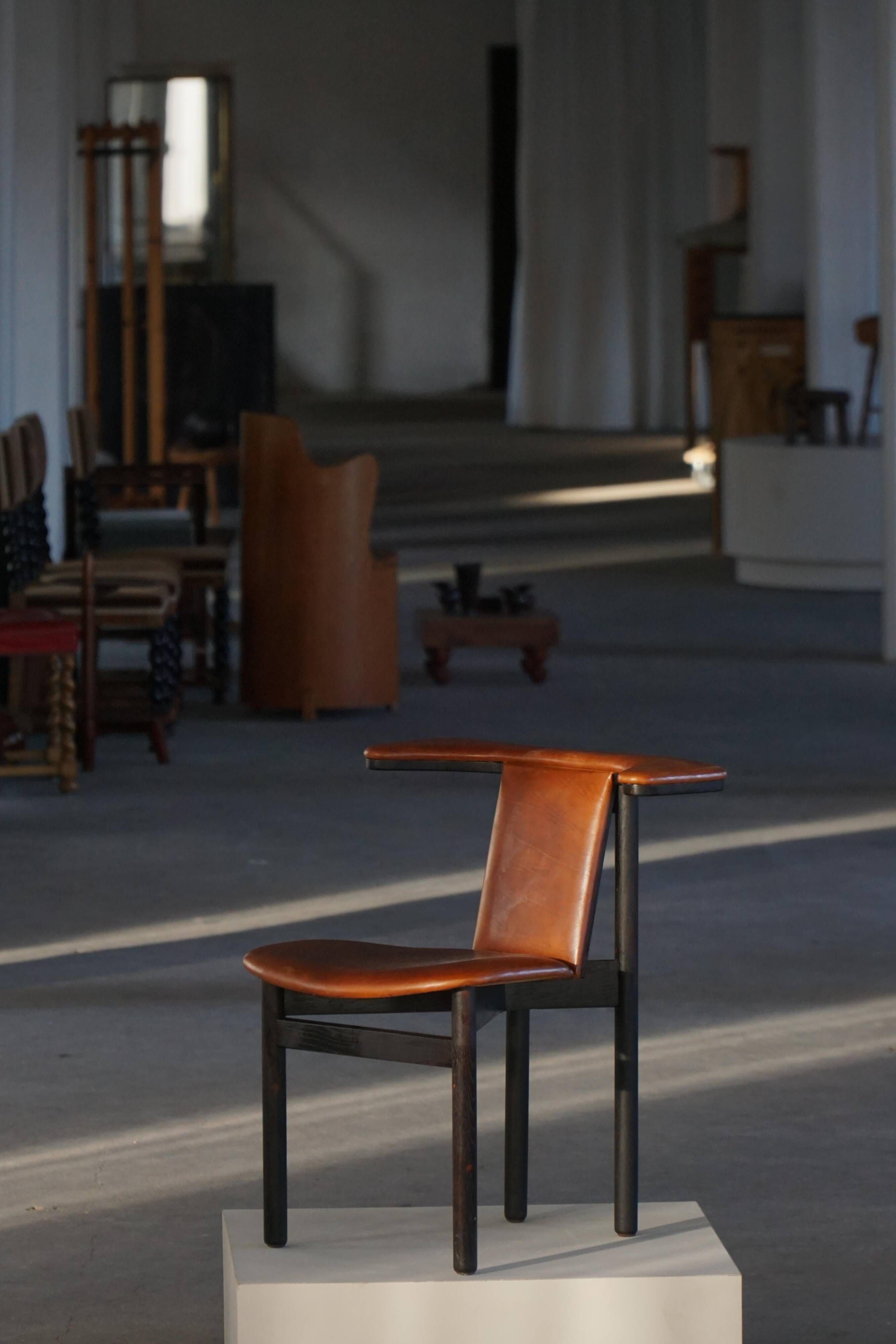 Hans Olsen, set of 4 Frederik VII dining chairs, Oak and leather, mid-20th century.