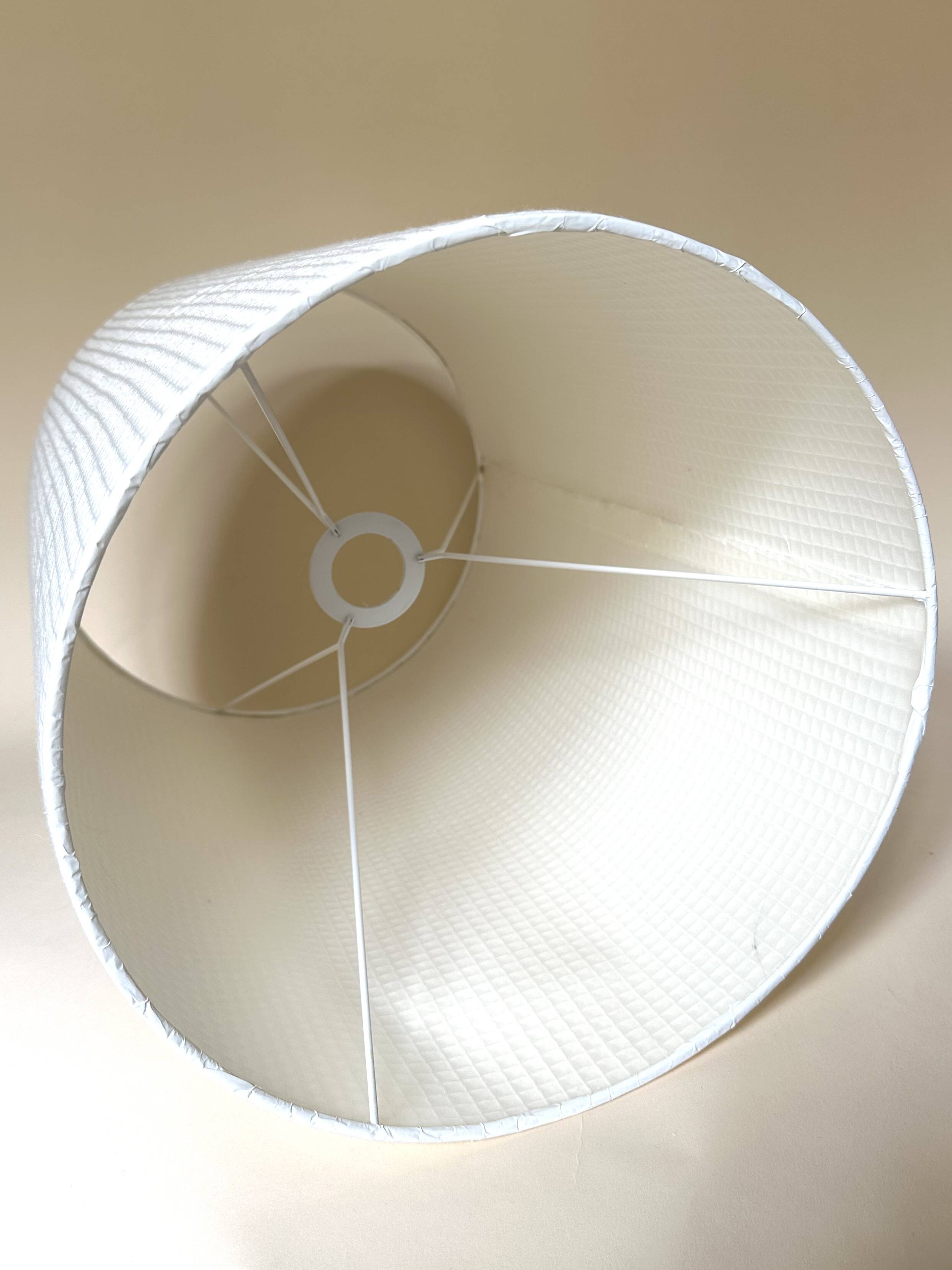 XXL lamp in woven rattan with a honeycomb lampshade