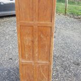 Showcase with 4 door glass panels