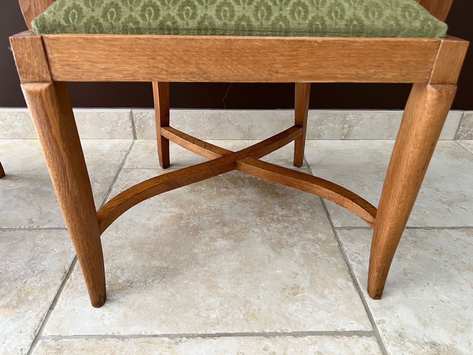 Paire de fauteuils Baptistin Spade 1940 en chêne clair