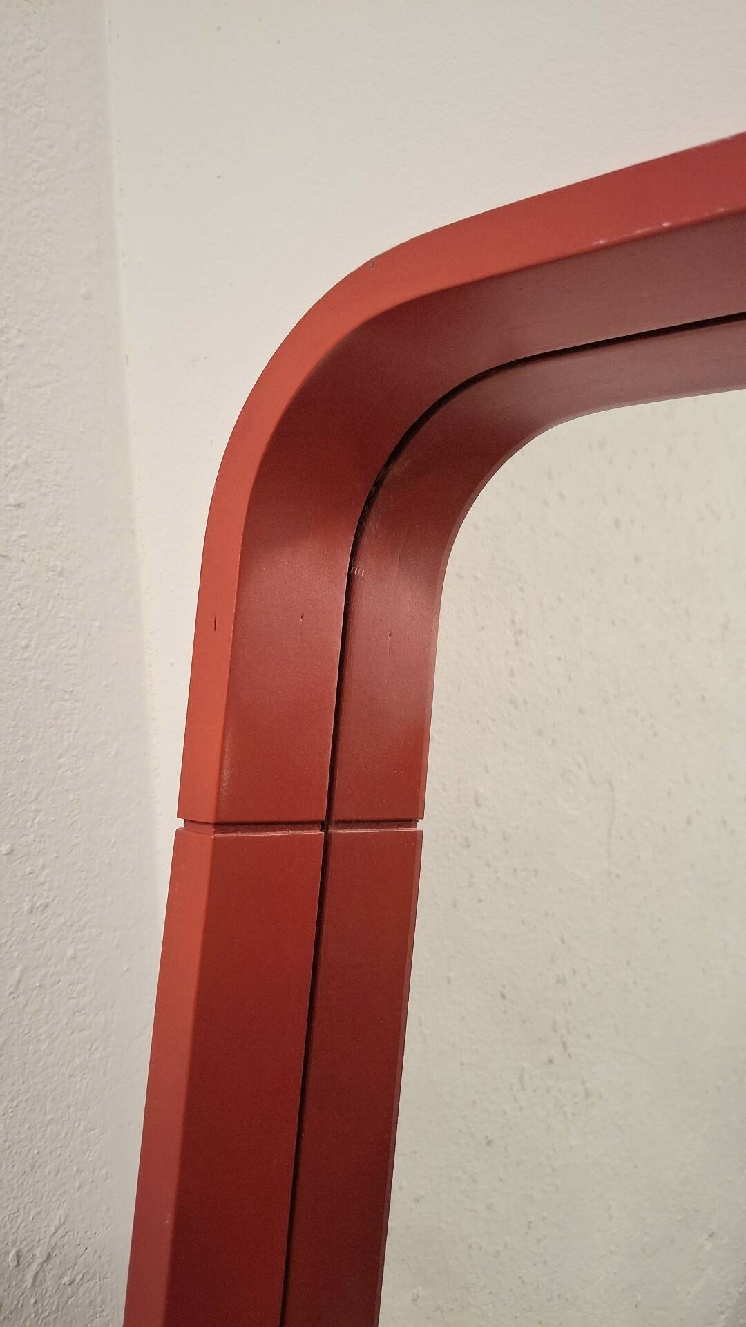 80s Pop Art Red Rounded Frame Mirror