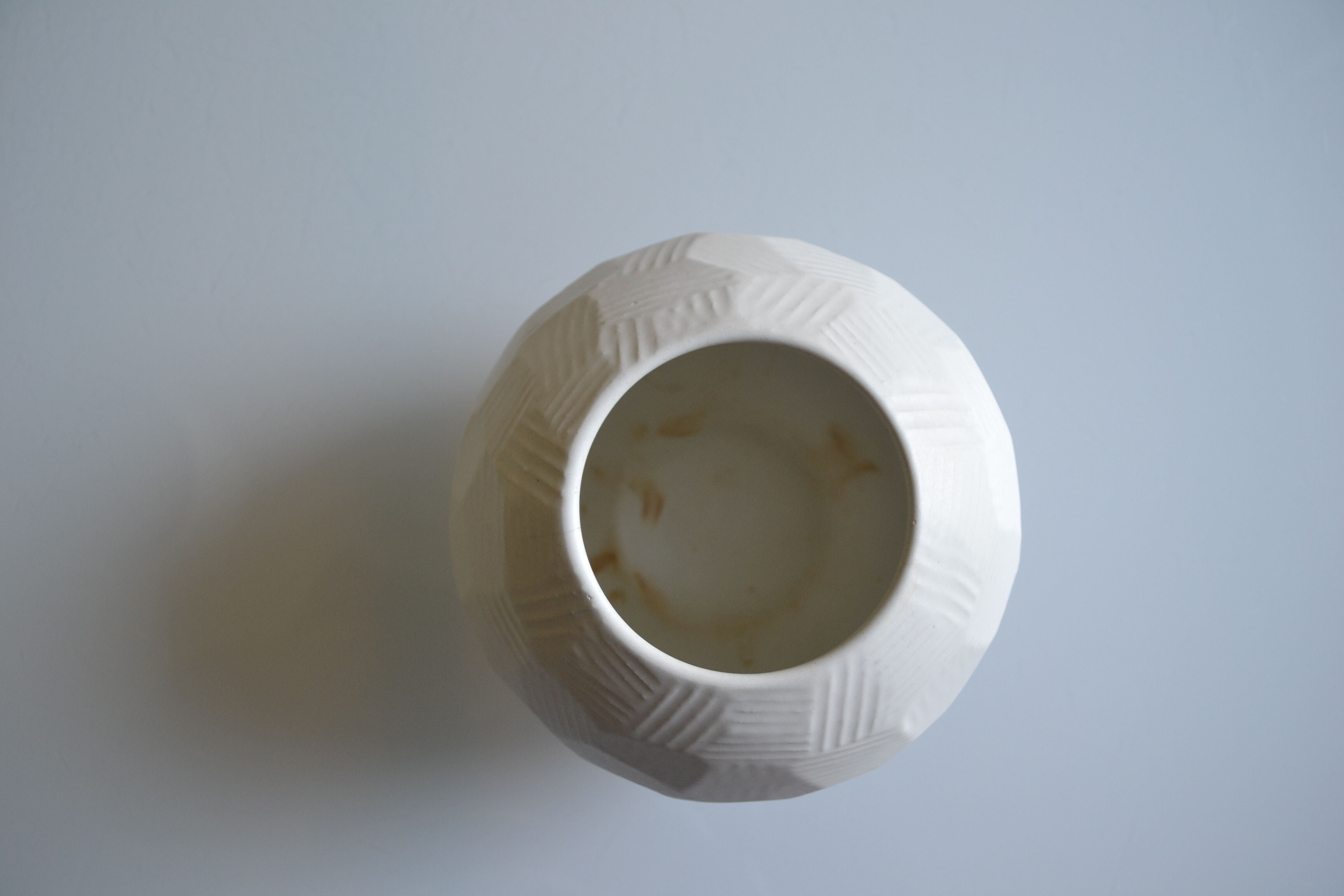 Ball vase with milky engobe