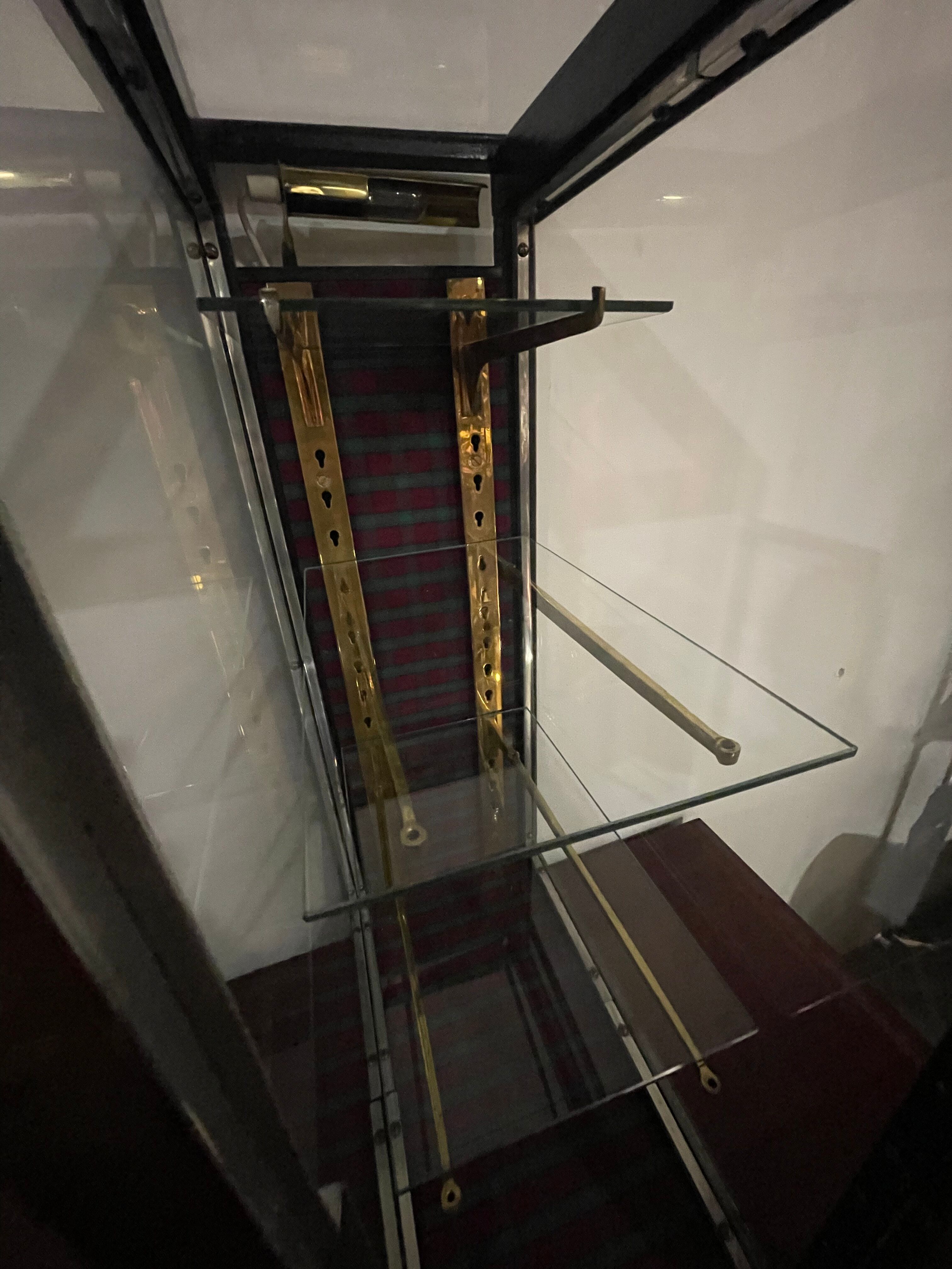 Small showcase trade brass art deco 1930'