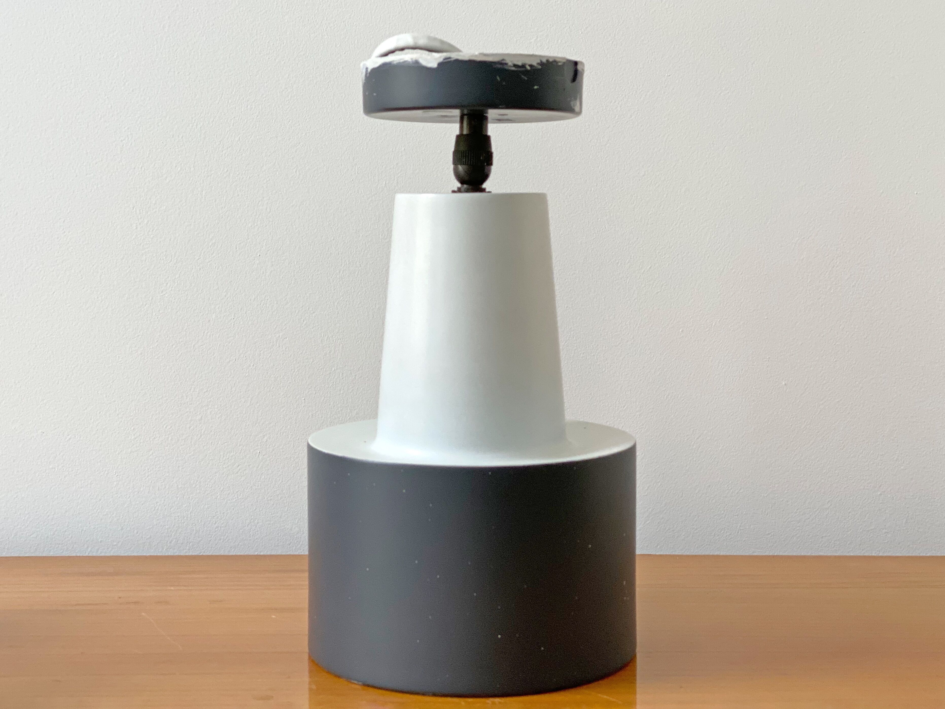 Exaktor spot wall sconce