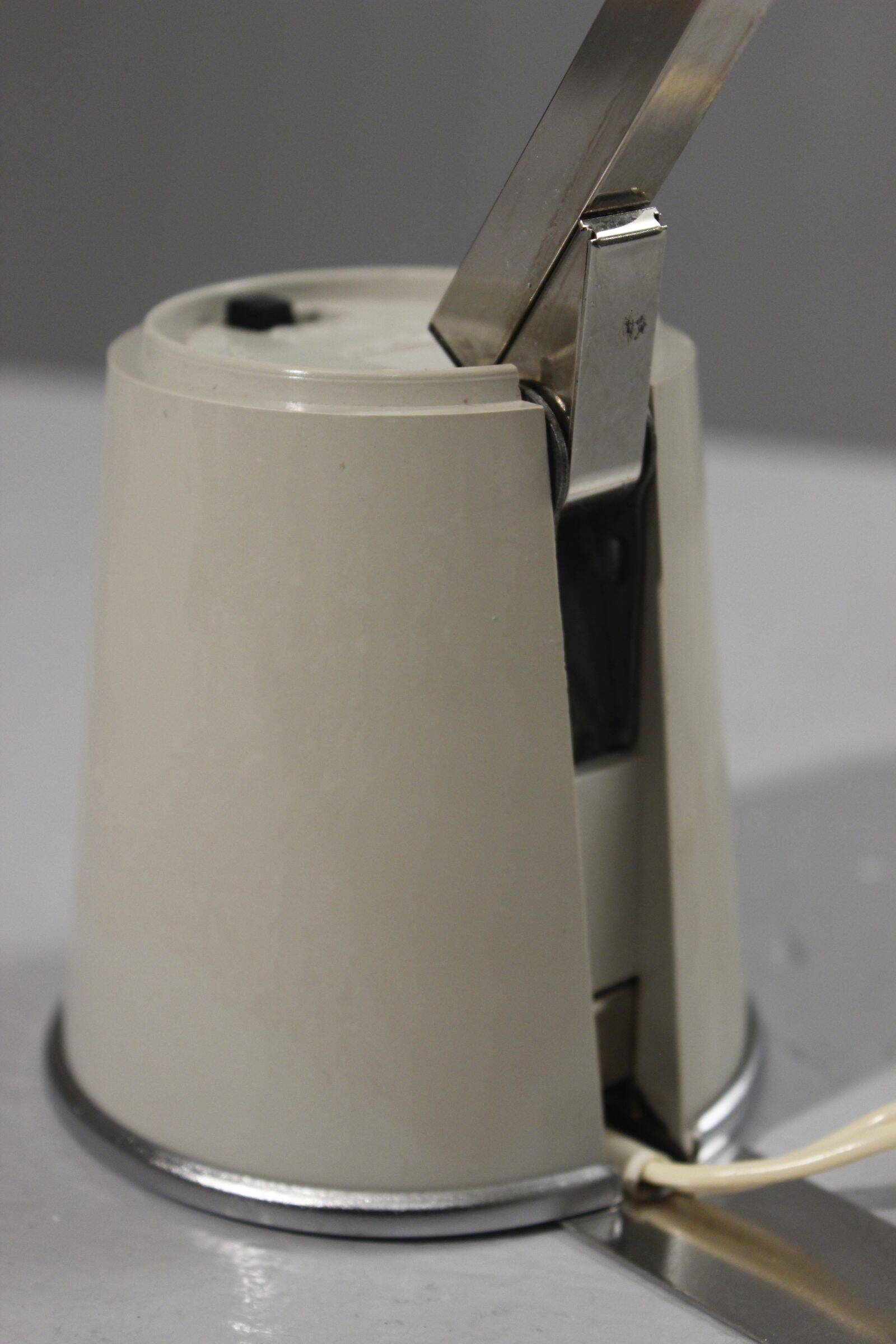 Vintage travel lamp pill-shaped extendable design "Lampette" Germany 1970s