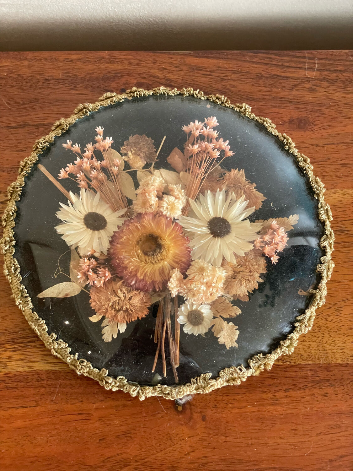 Cadre fleurs séchées et velour