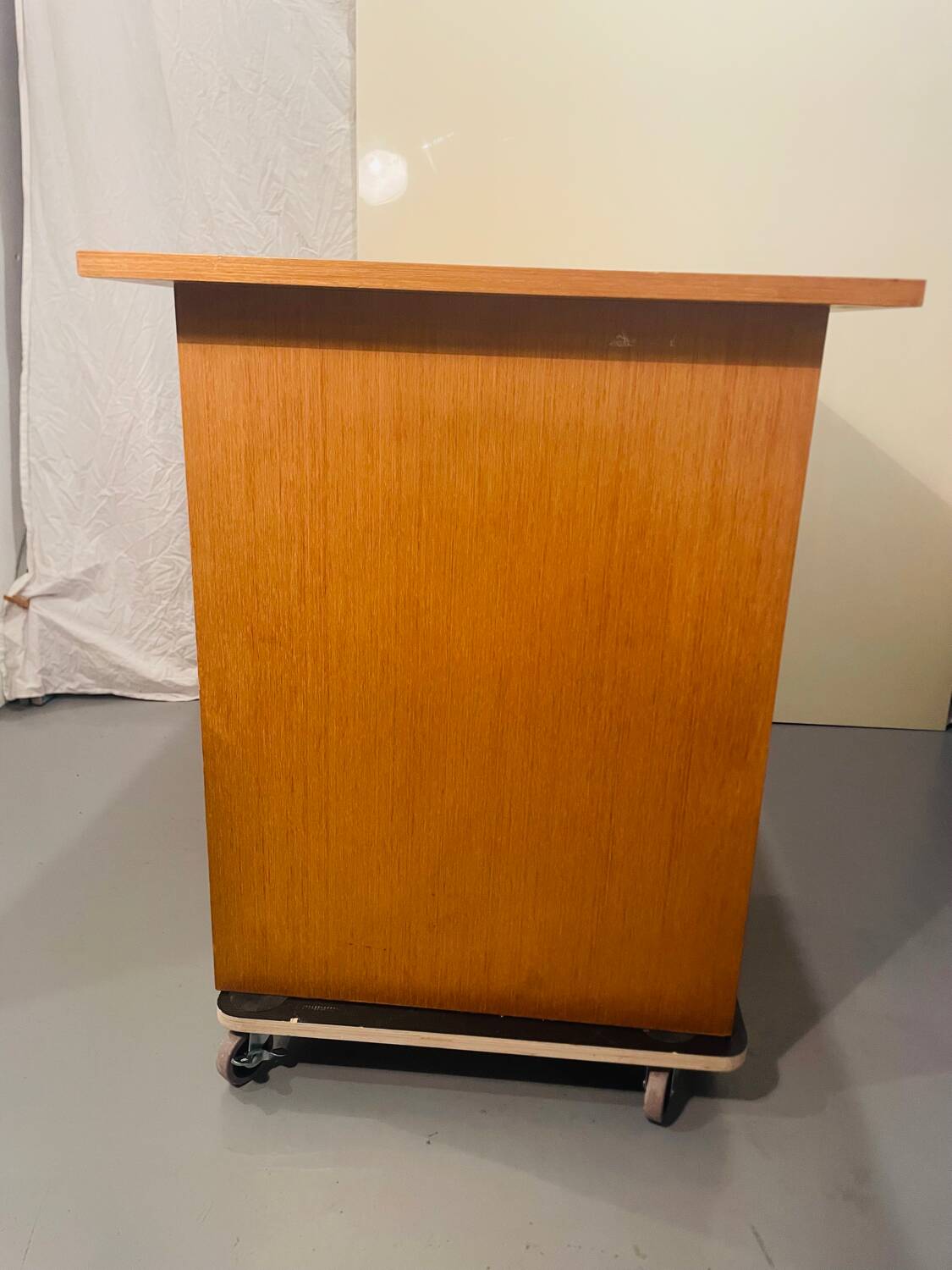 Vintage desk Maison Capelle circa 1960