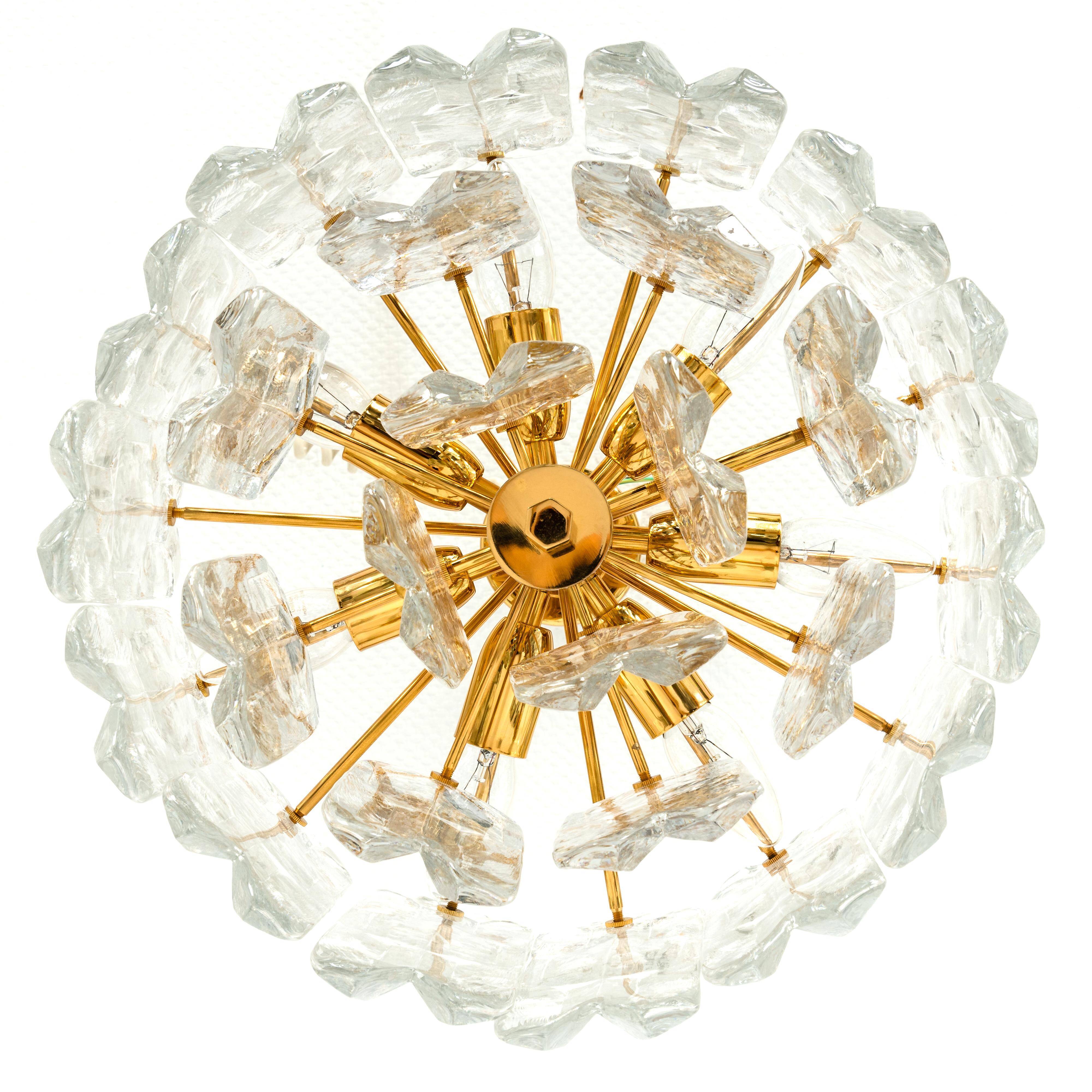 Murano glass light fixture in brass Palazzo, Kalmar, Austria, 1970s