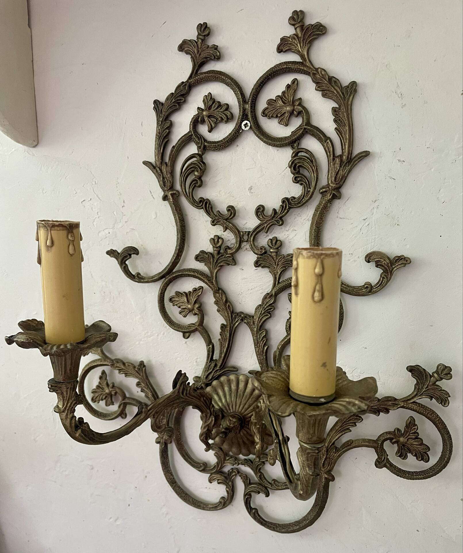 Large vintage Italian baroque wall light
