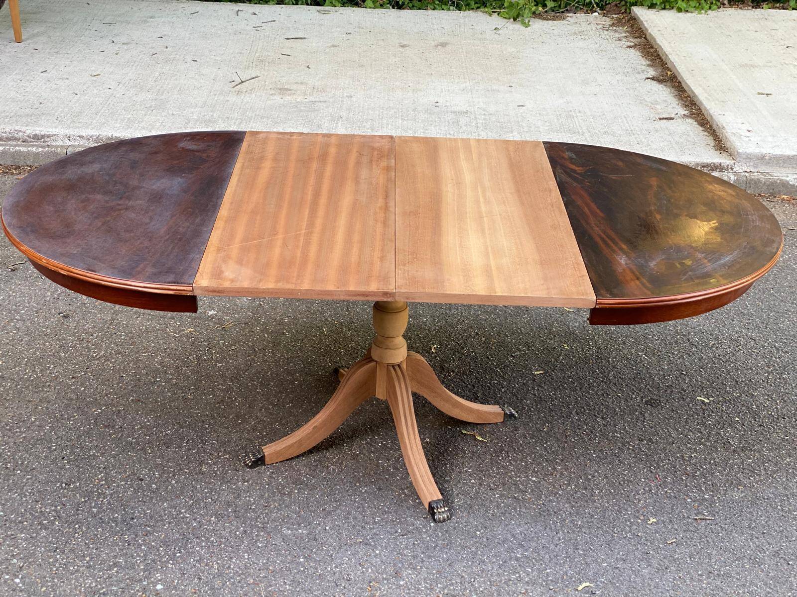 Extendable round dining table with central leg, renovated in raw wood, 20th century