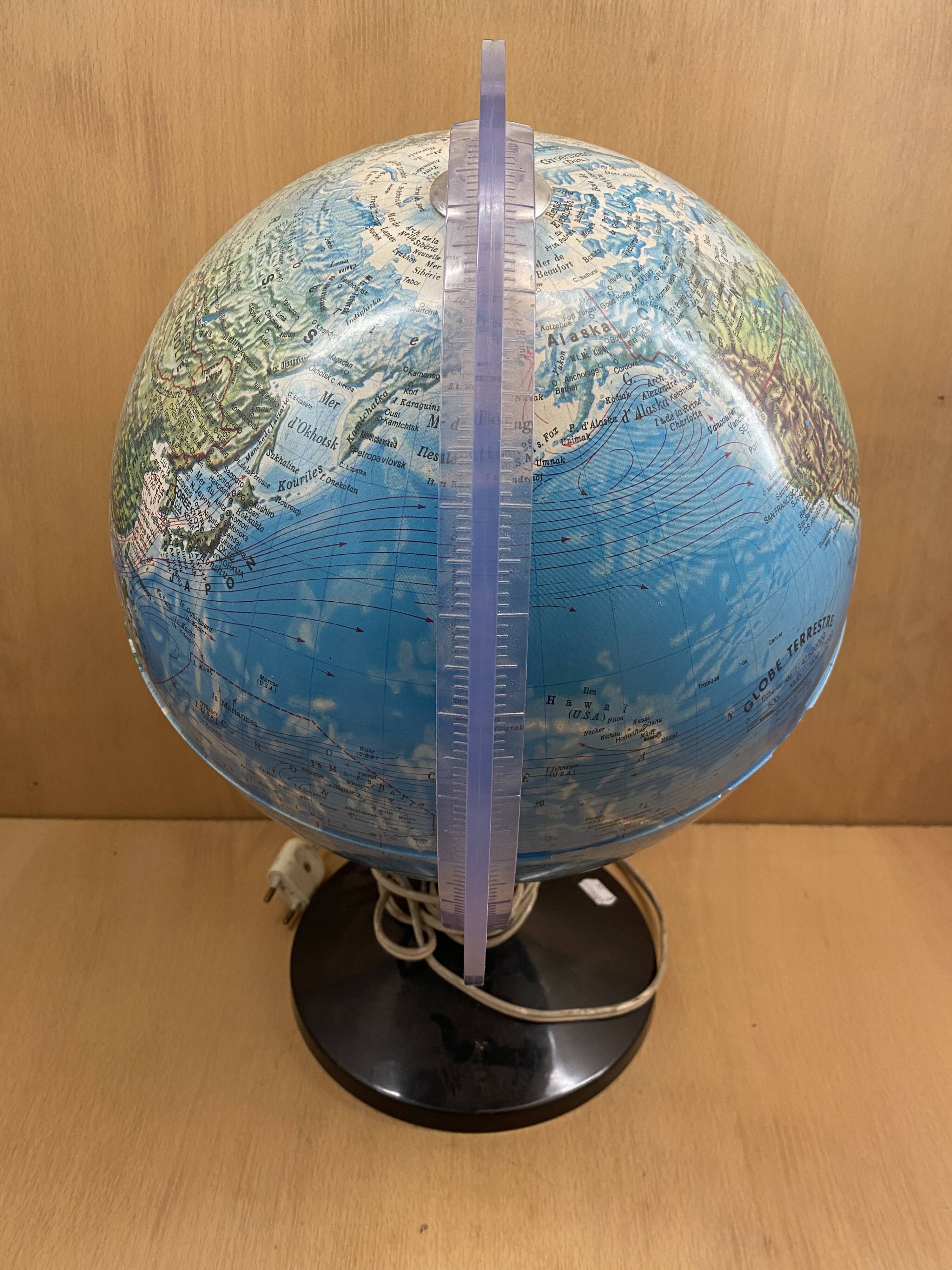 Terrestrial globe 80s