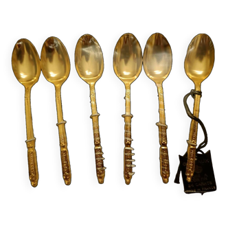 6 teaspoons gilded with fine gold
