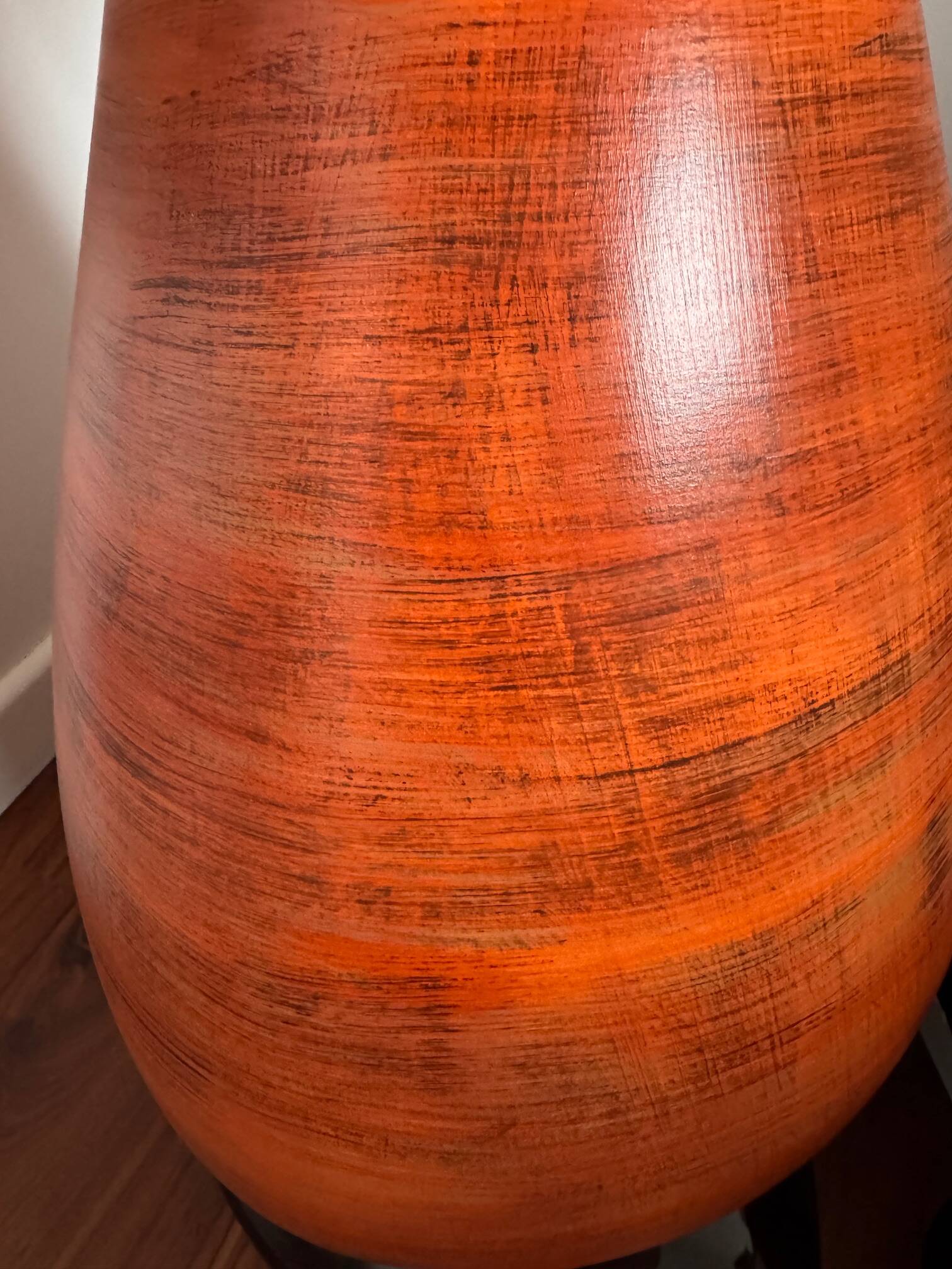 Sculptural lamp in terracotta ceramic