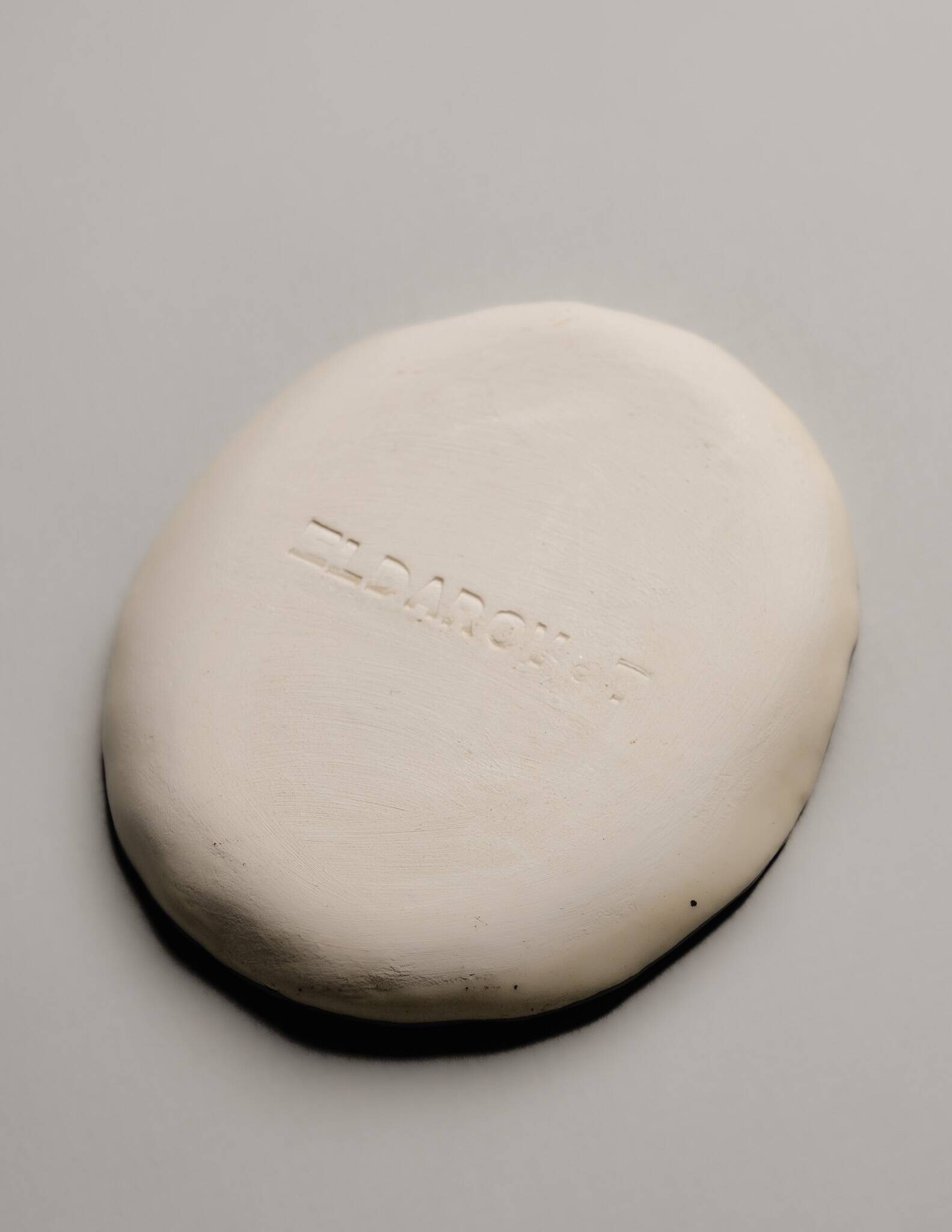 SMALL OVAL CERAMIC POCKET TRAY