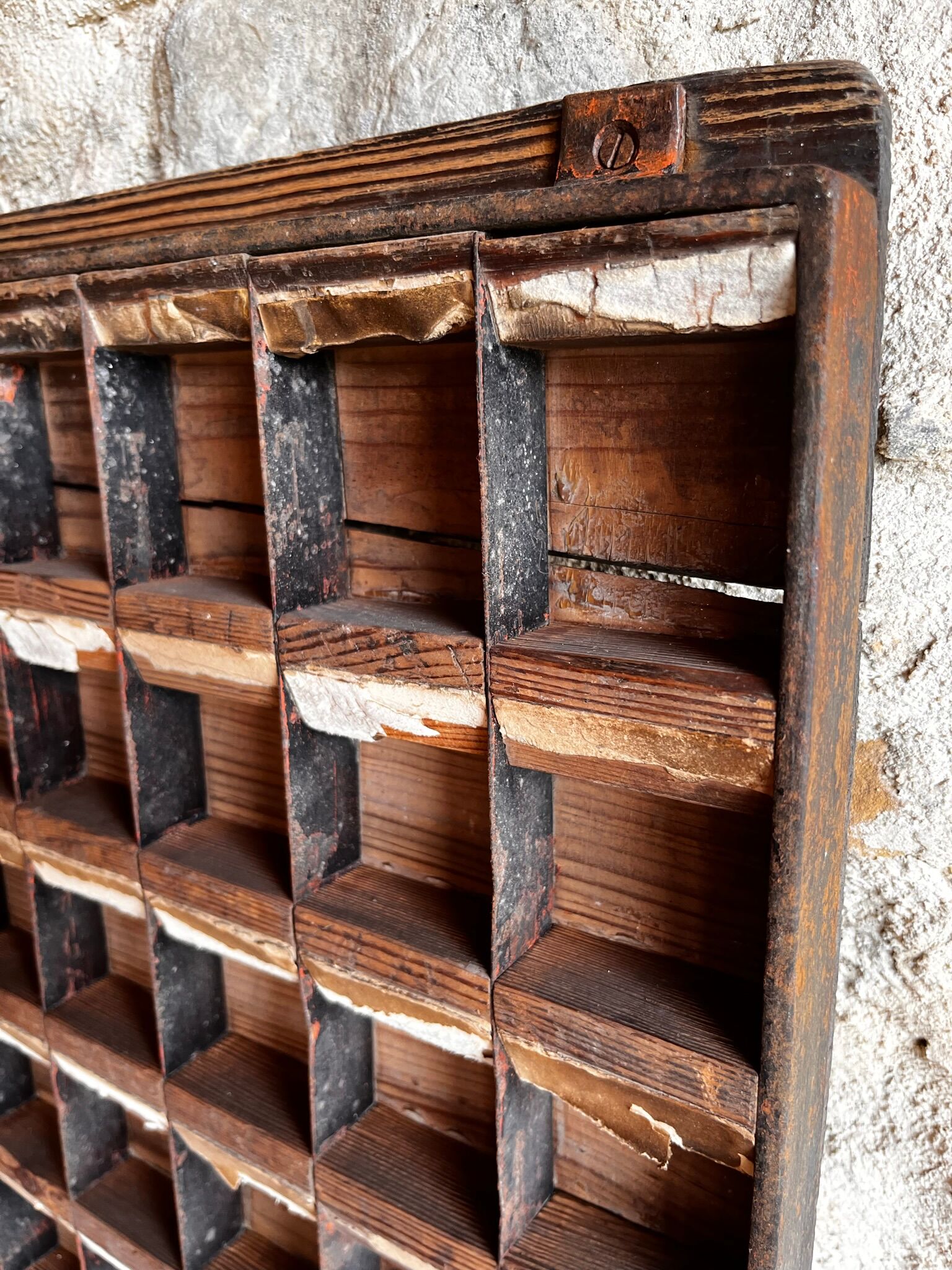 Metal and wood printing locker