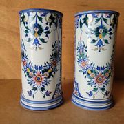 Paire de vase rouleau en faïence de Gien décor Rouen