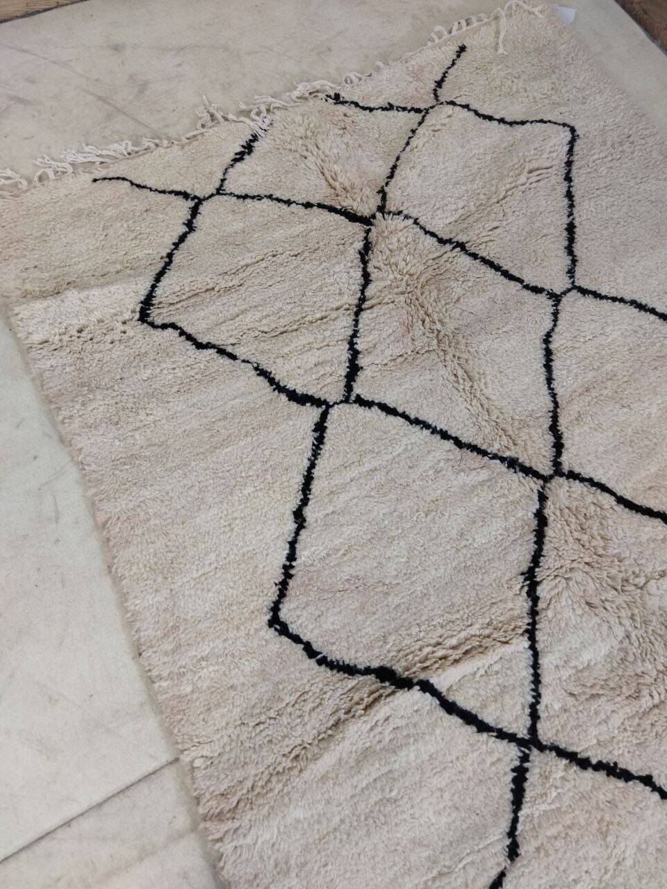 Handmade Moroccan Berber Rug 255 X 150 CM