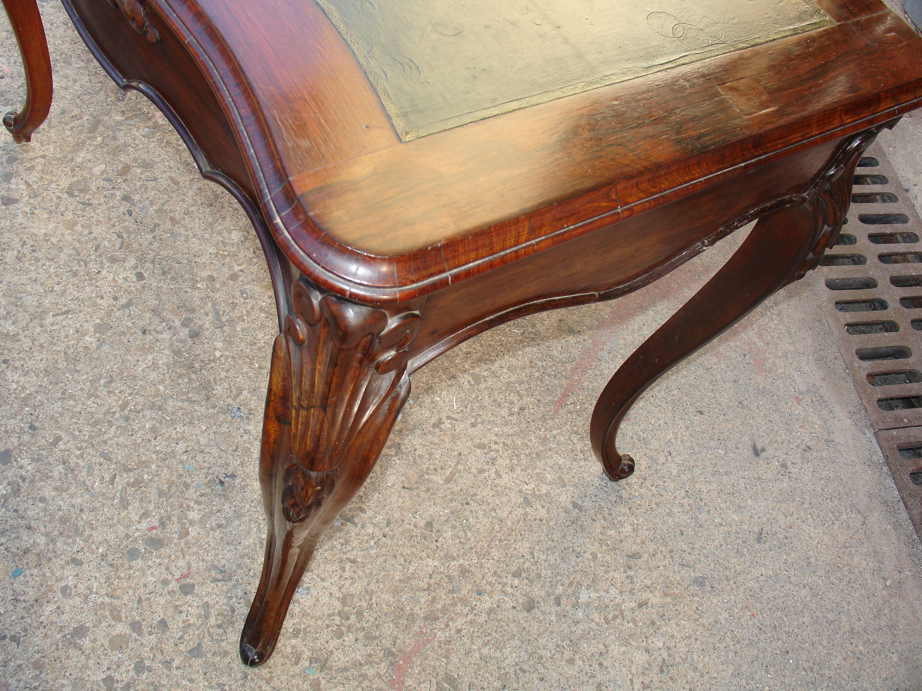 Office Lady rosewood finely carved time Napoleon III