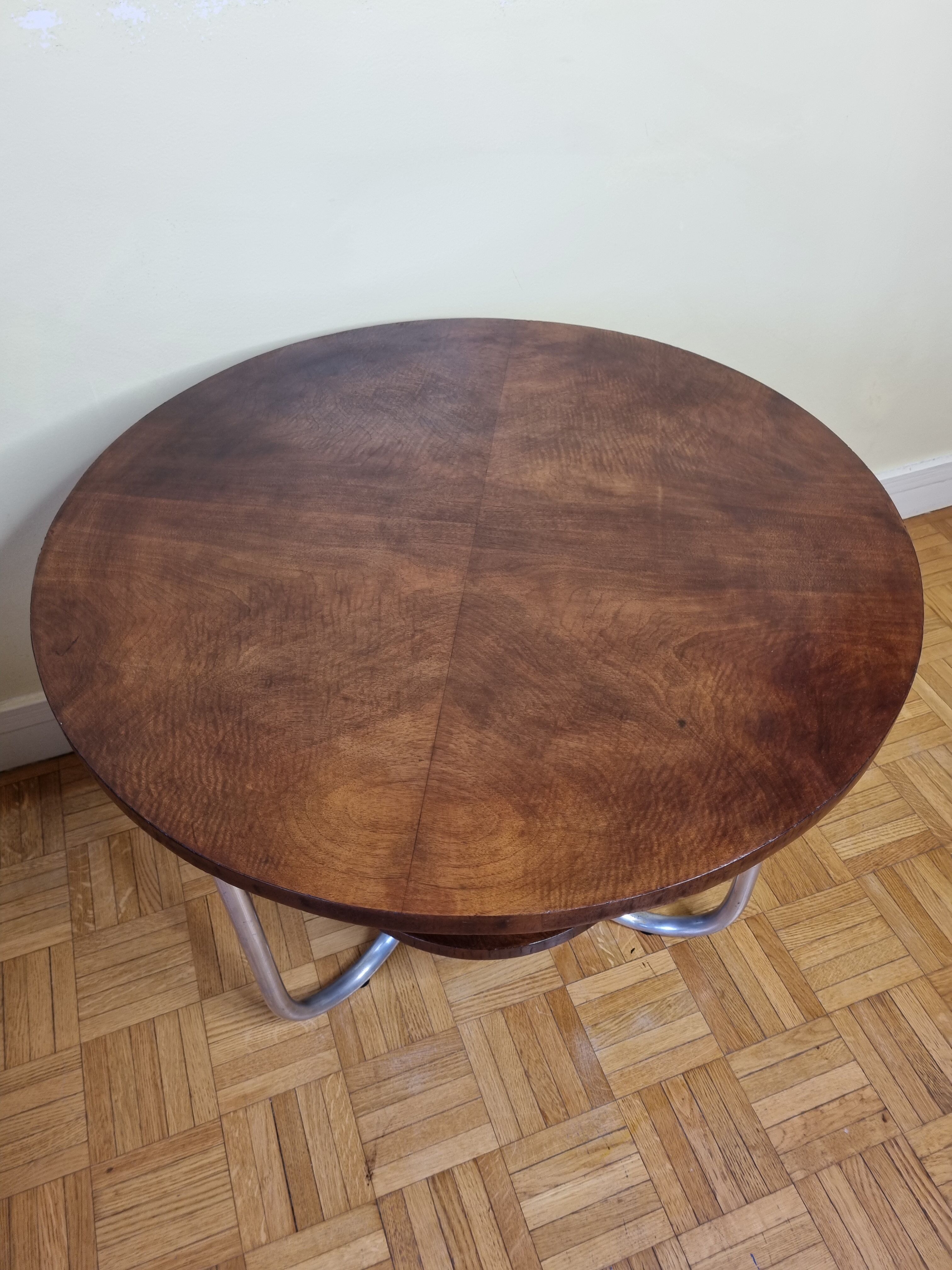 Table d'appoint moderniste "Bauhaus" en bois de placage et acier tubulaire courbé, années 30