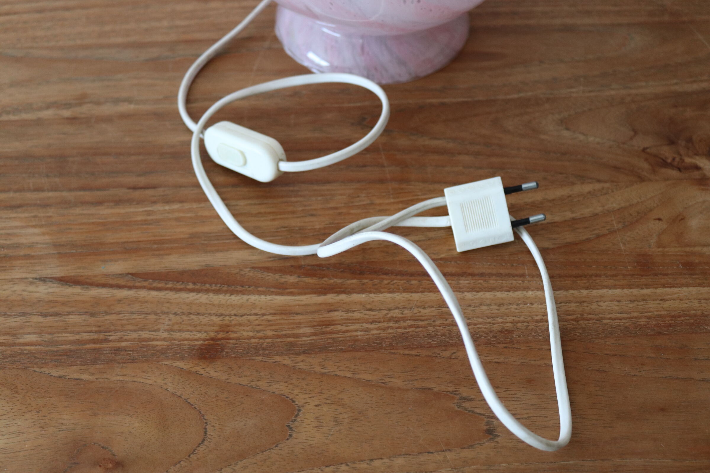 Pink glass egg lamp 70s