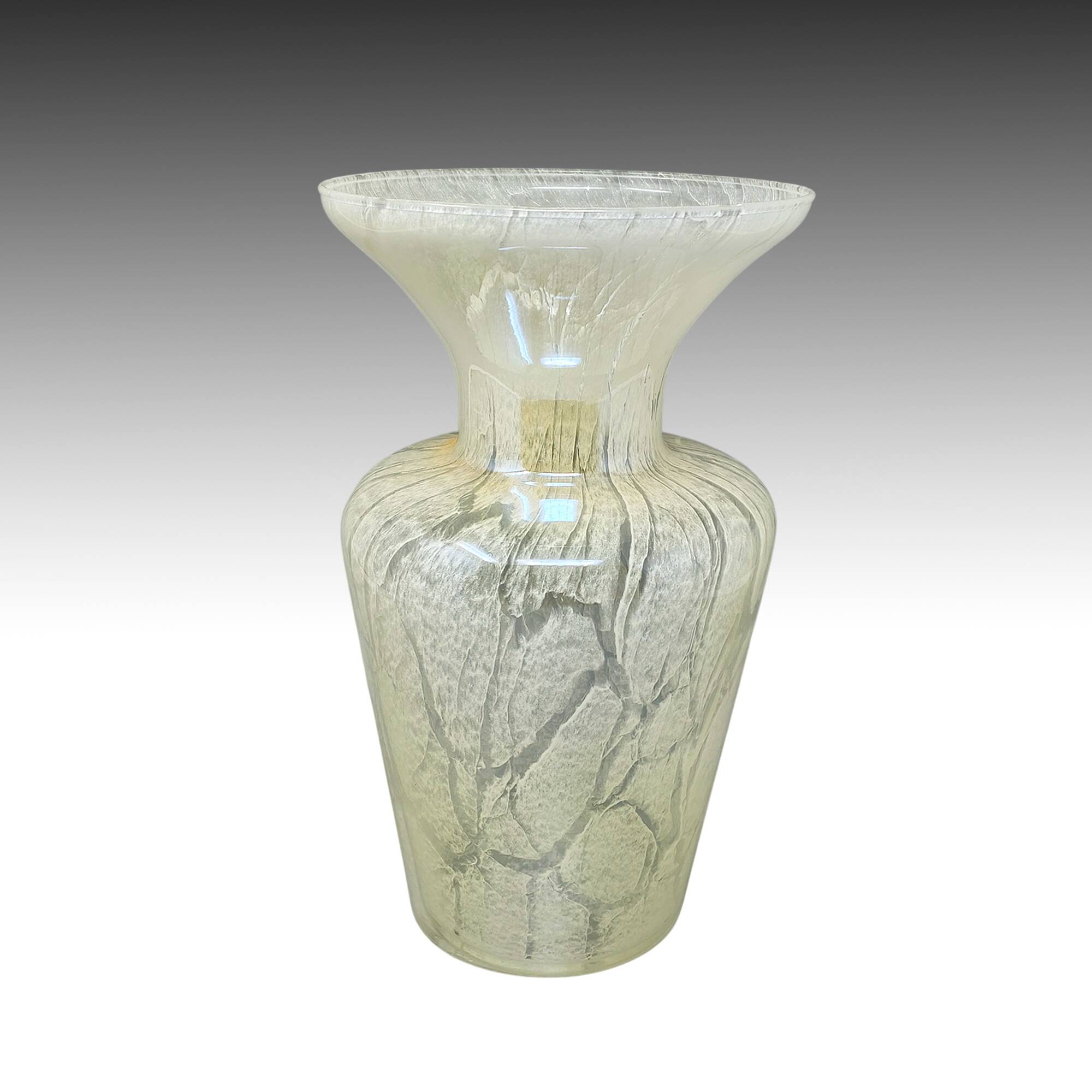1970s Luxury handcrafted Green Vase in Murano glass by Maestro del Vetro.