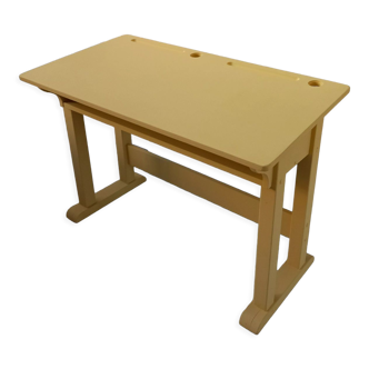 Children's desk