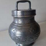 Old tin pot