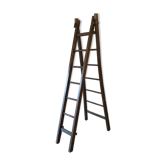 Escabeau en bois ancien