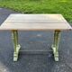 Table ancienne pieds verts patinés