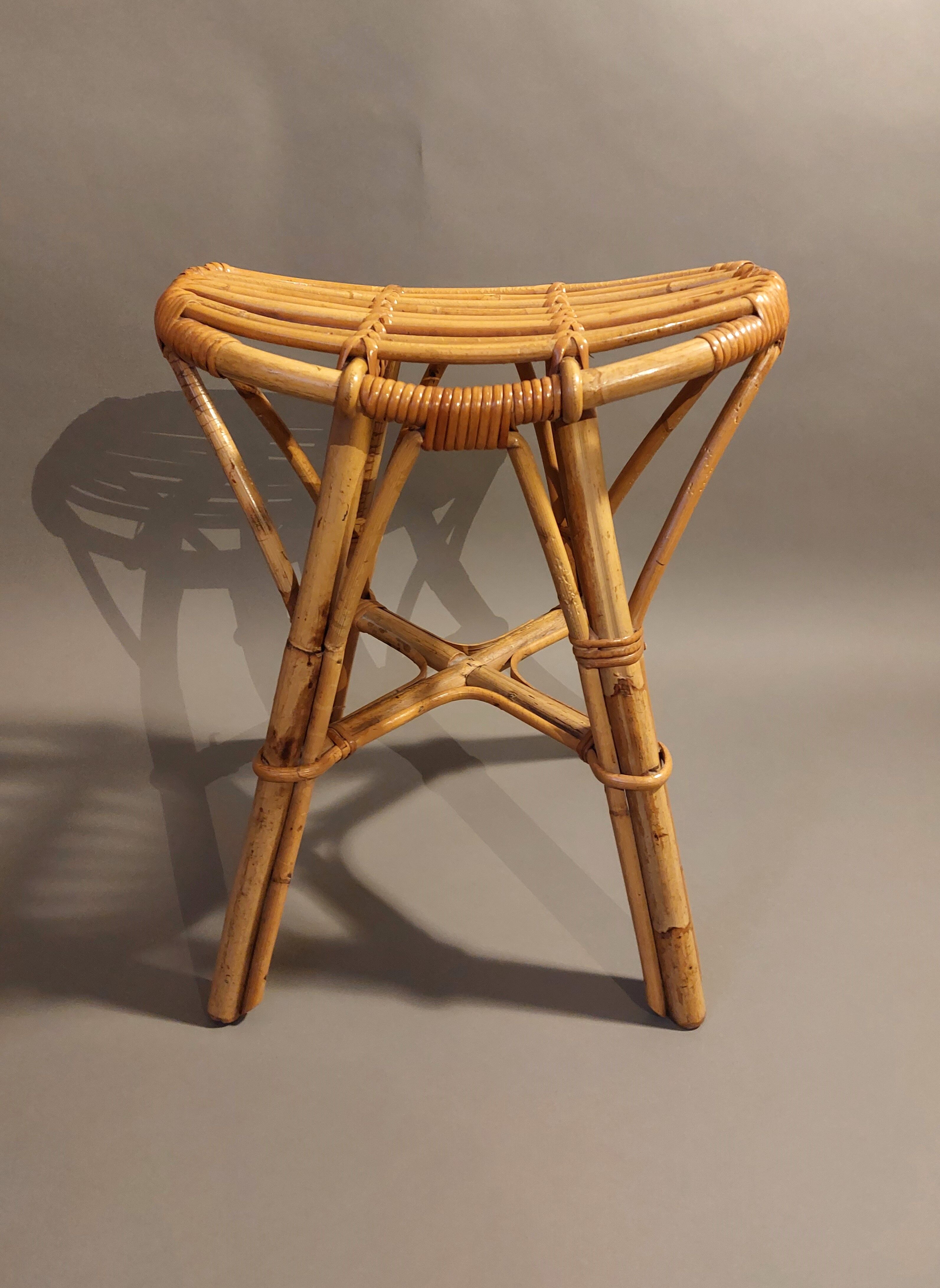 Vintage rattan stool 1960/1970.