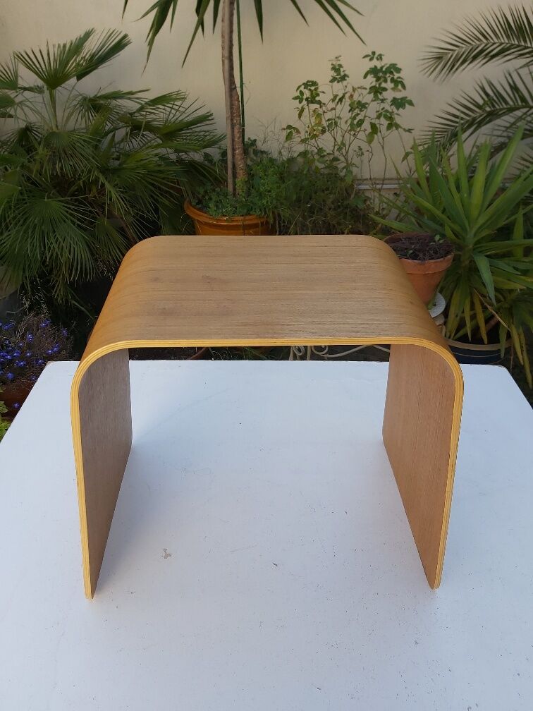 Tables giggled wood laminated glued