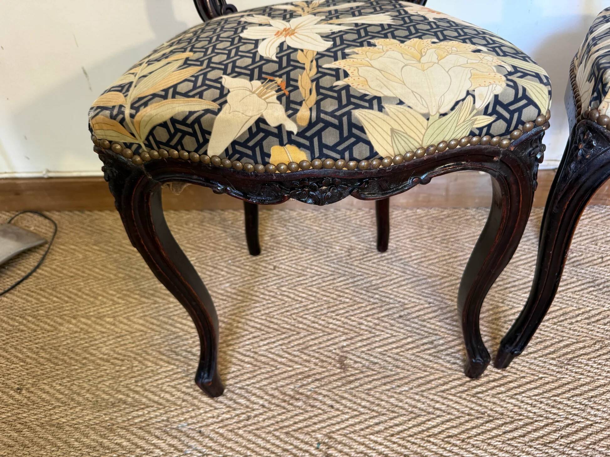 Paire de chaises style Louis Philippe