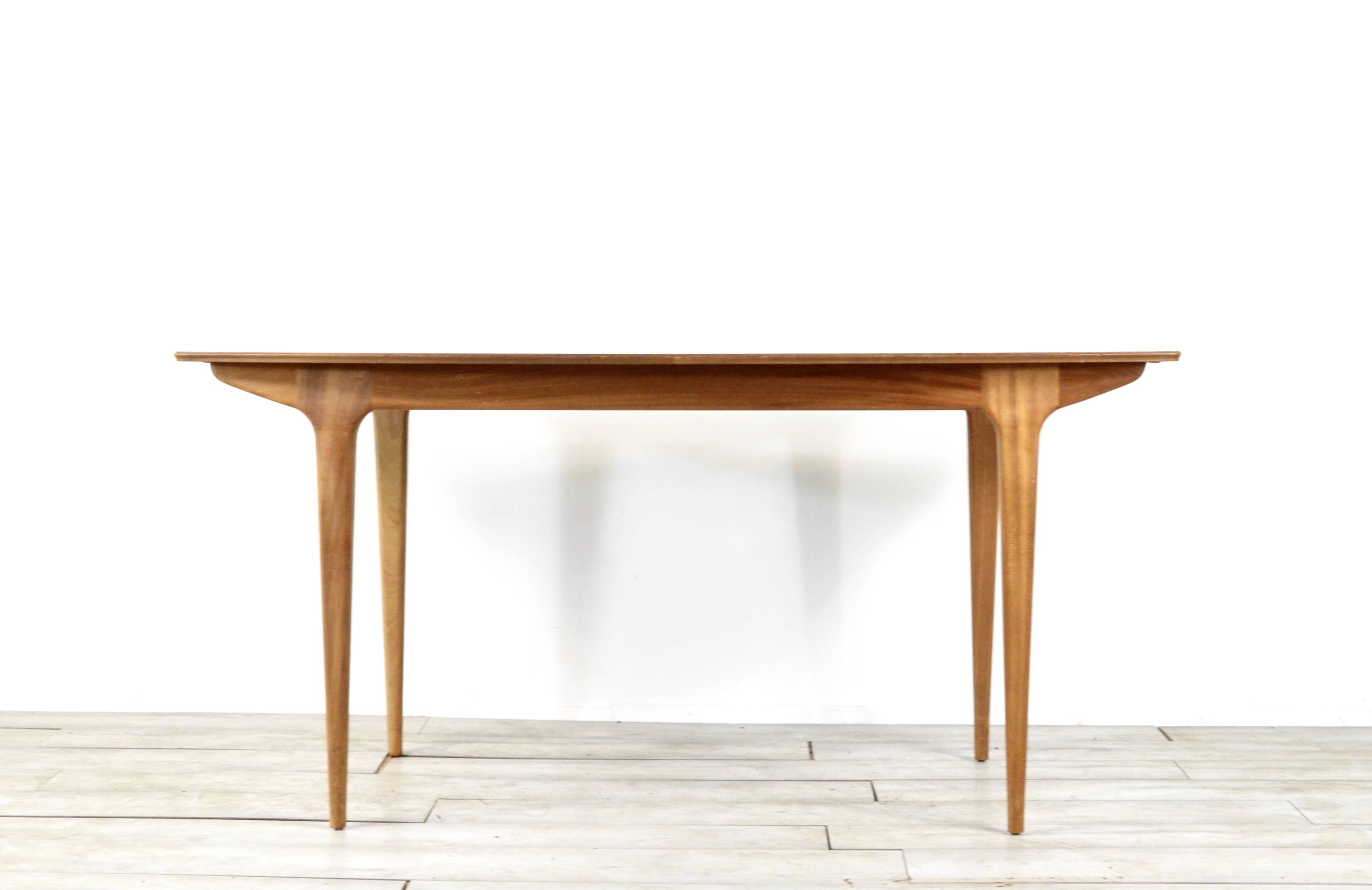 Mid-century McIntosh extending table in stunning teak. Modern / retro / Danish style