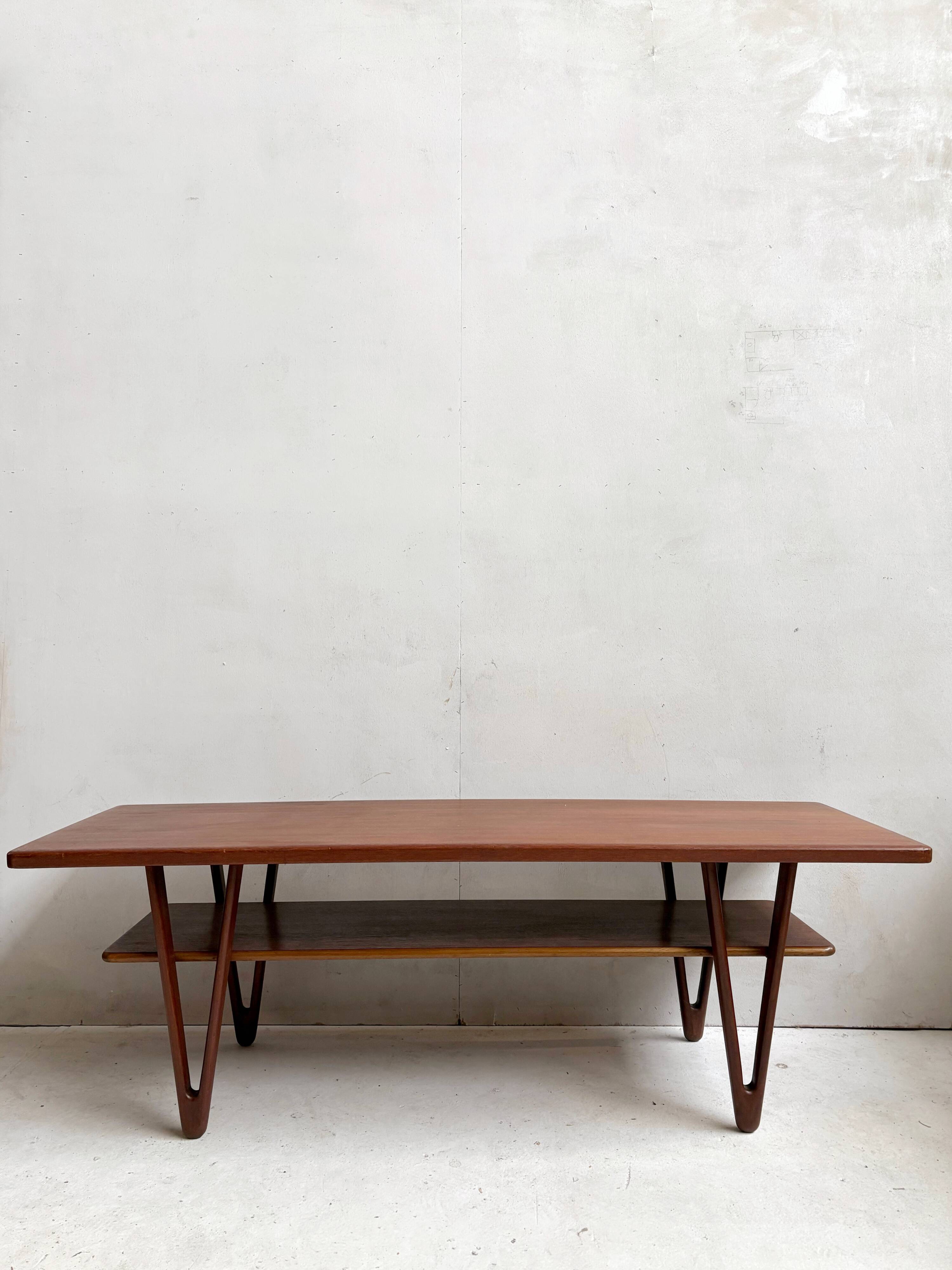 Large vintage Scandinavian teak coffee table by Kurt Østervig - 1950s
