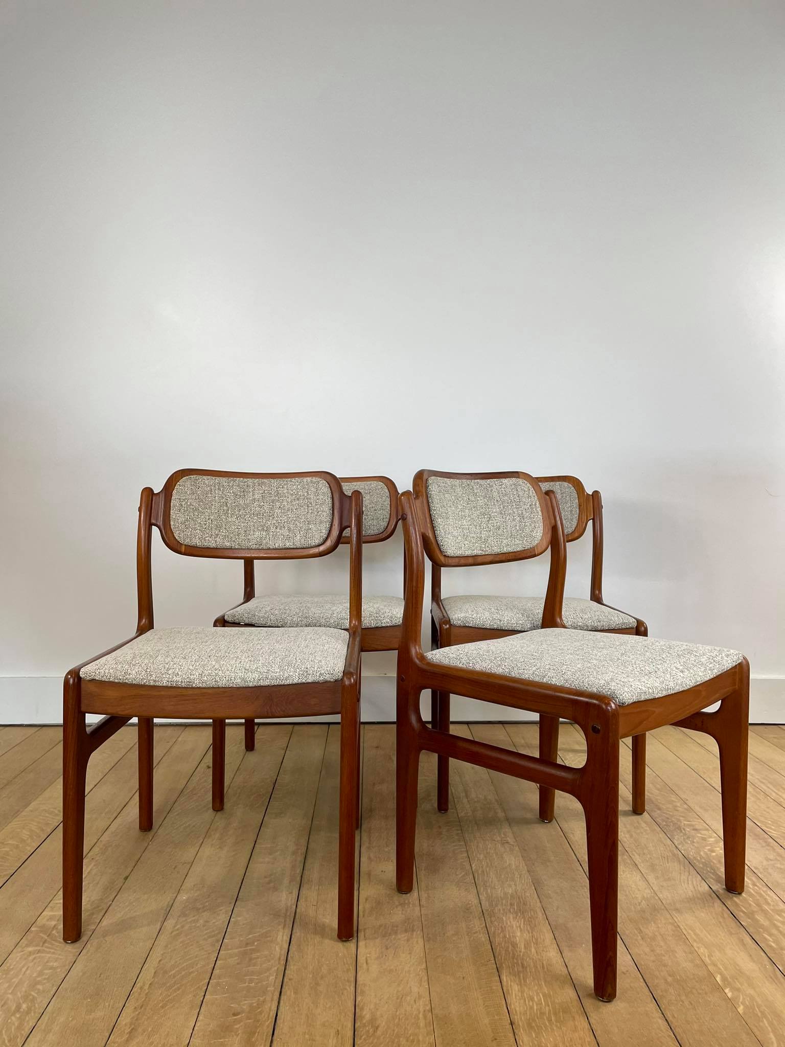 Set of 4 rosewood chairs Johannes Andersen