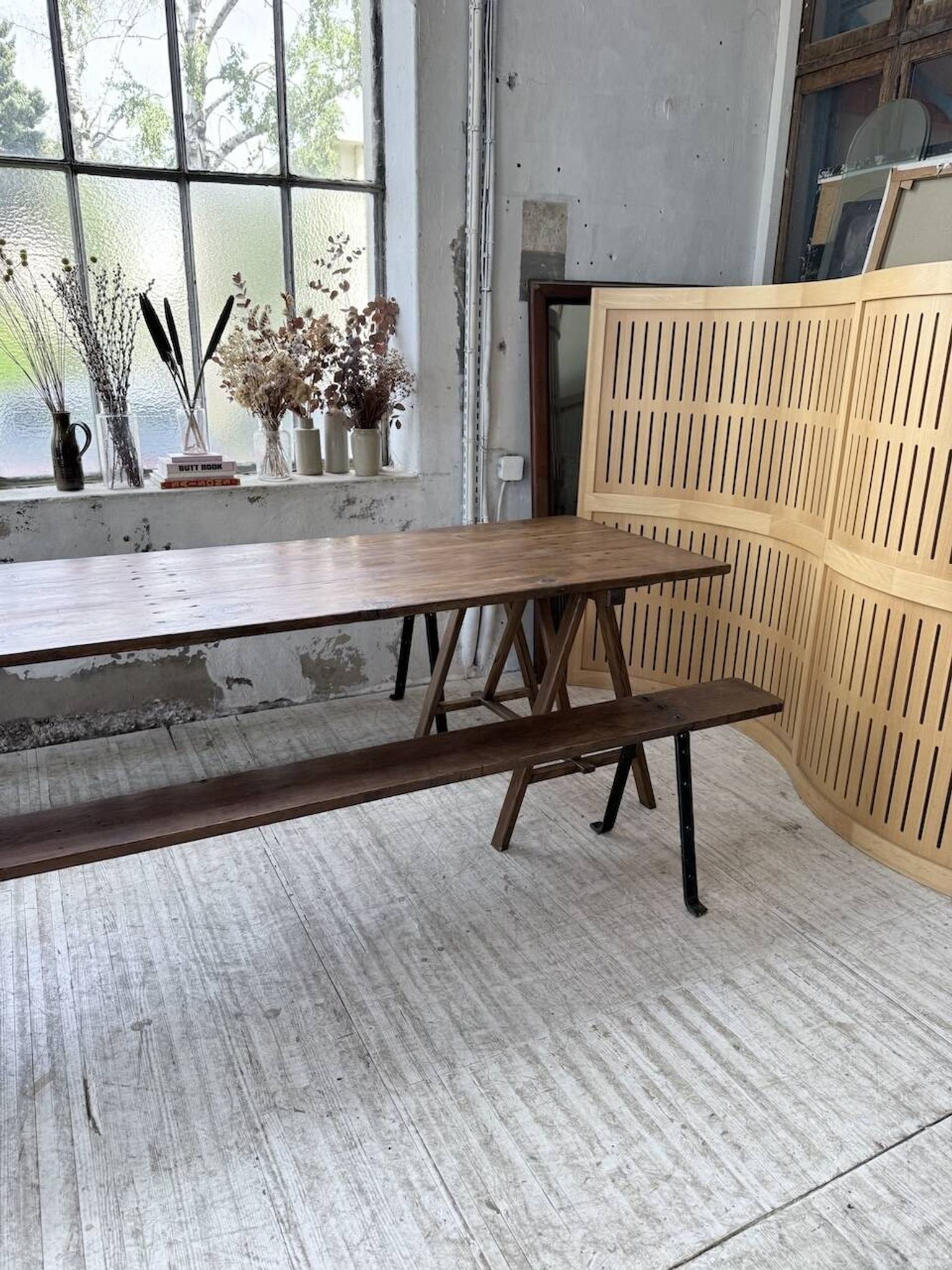 XXL trestle farm table 4m and its benches