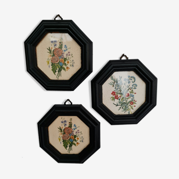 Hexagonal old frames in black wood floral motifs