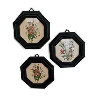 Hexagonal old frames in black wood floral motifs