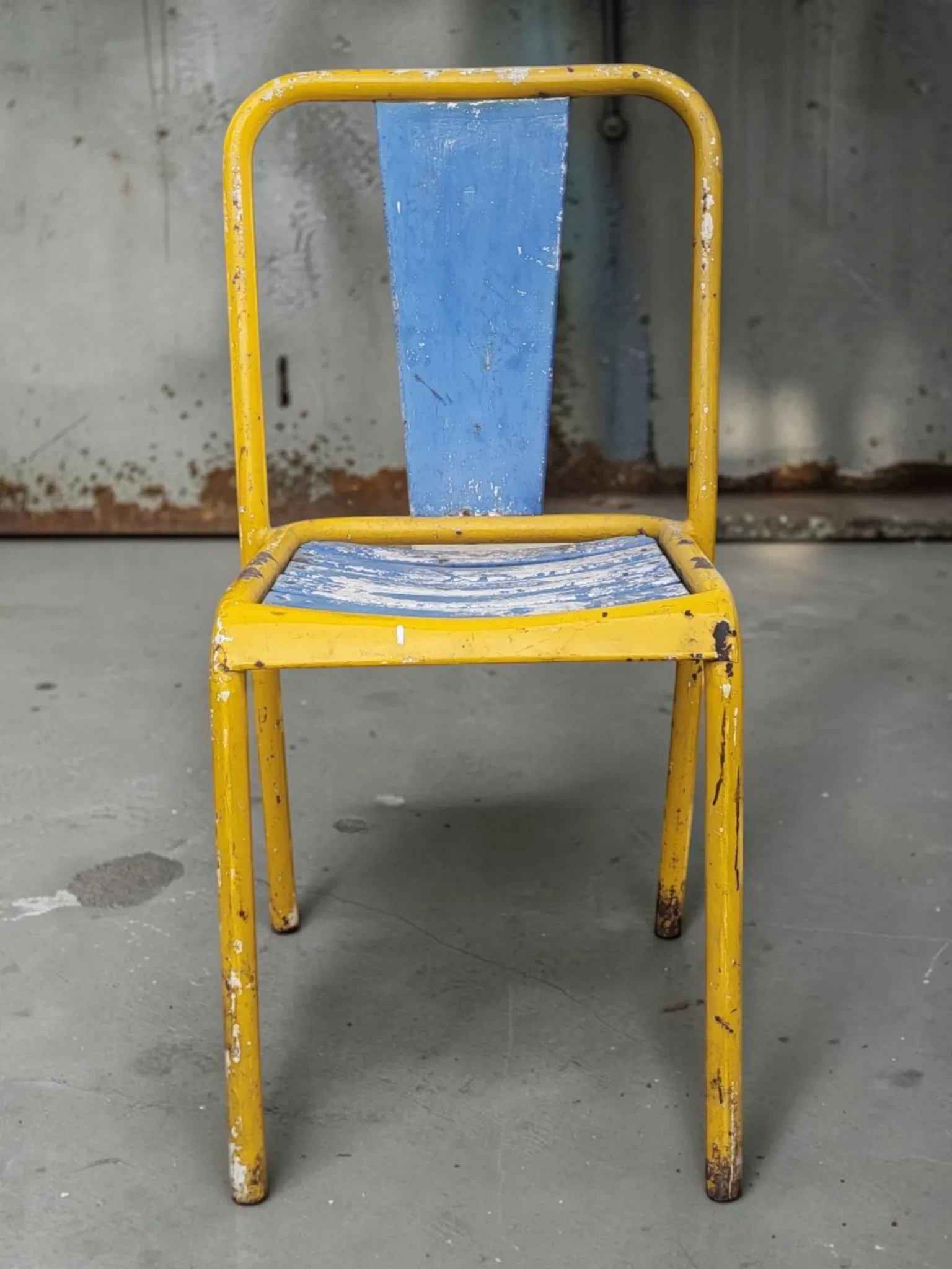 Chaises Tolix Xavier Pauchard T4 - 1950s