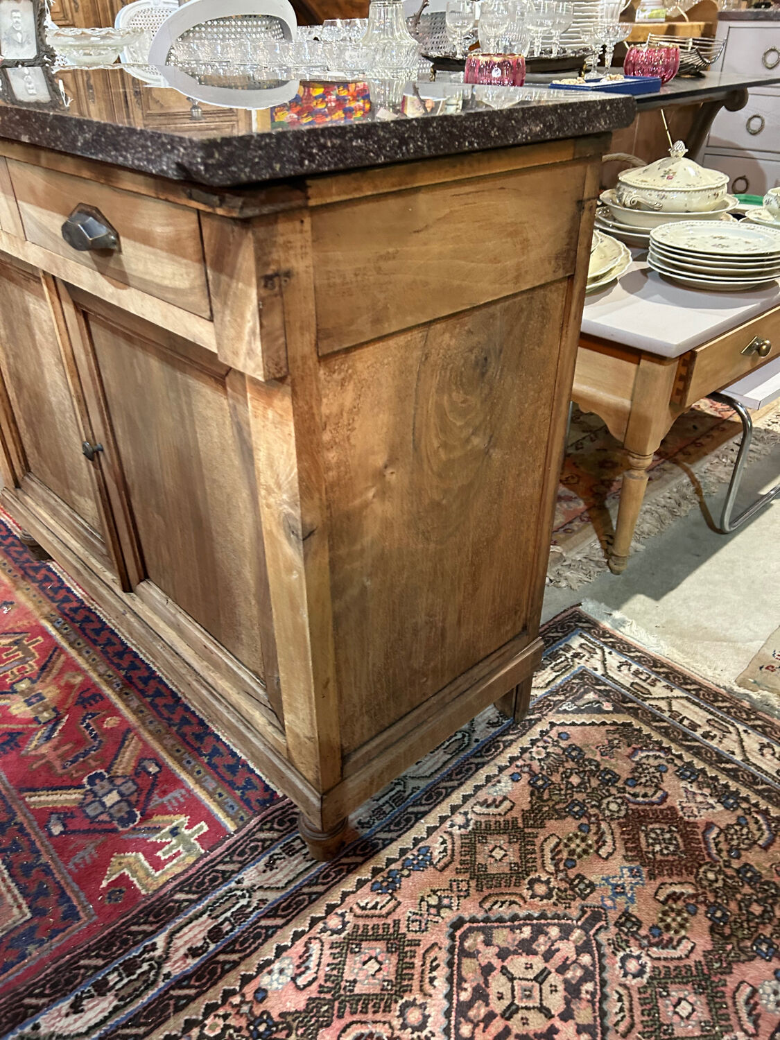 Parisian sideboard in walnut marble top