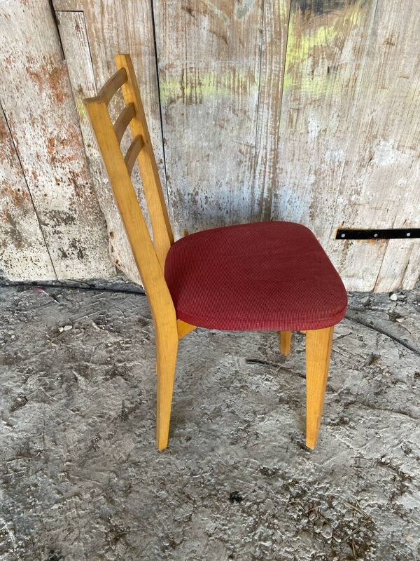 Chaise Ancienne Scandinave Hêtre + Assise Tissu Rouge Vintage 60’s