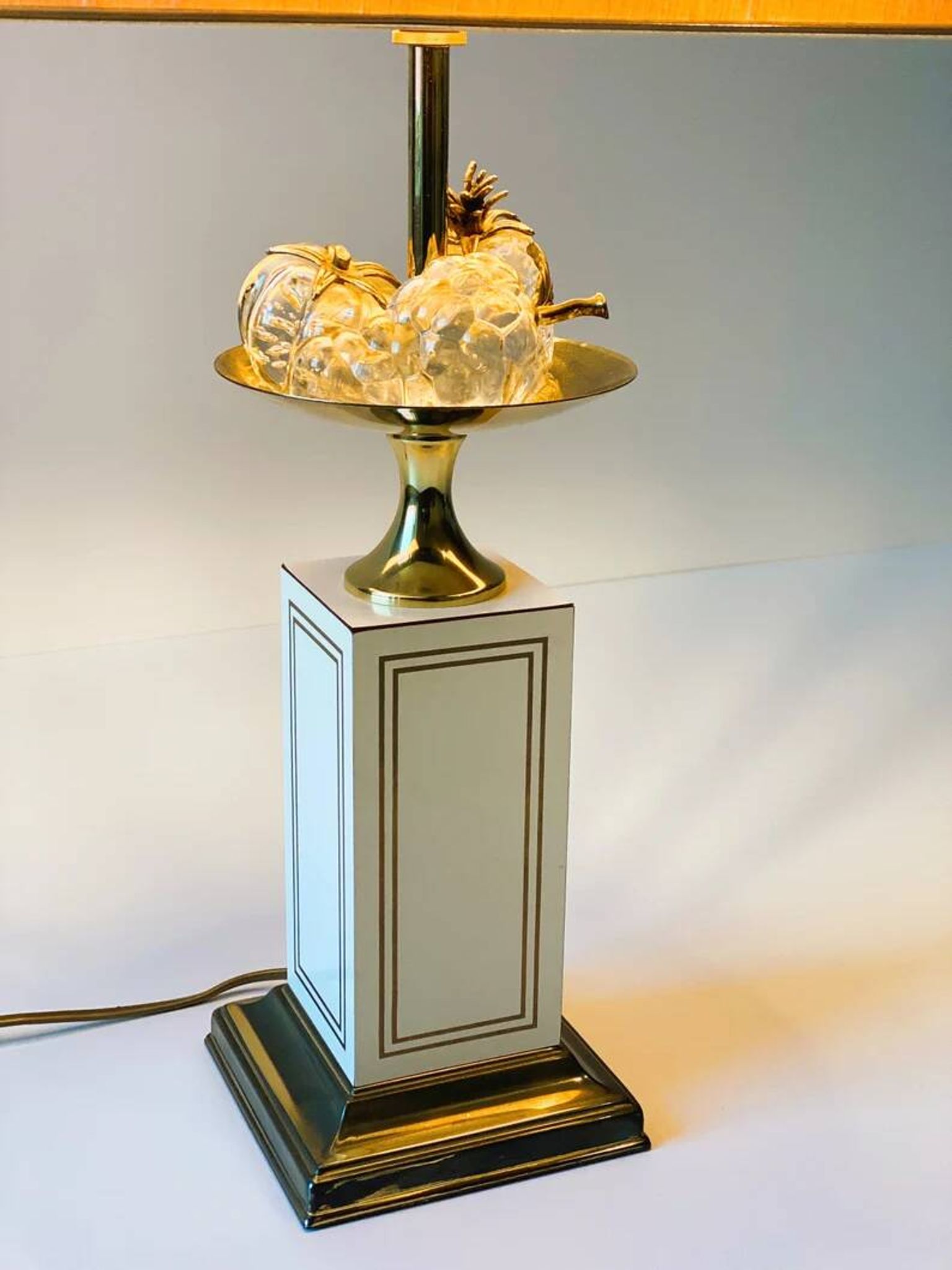 Hollywood Regency table lamp with crystal fruit with brass details, 1970s