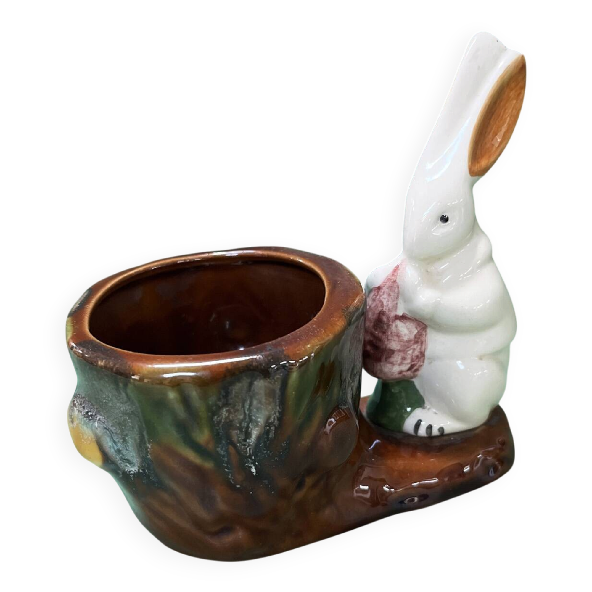 Ceramic rabbit pot from the early 20th century.