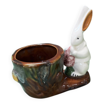 Ceramic rabbit pot from the early 20th century.