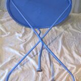 round outdoor table in ultramarine metal