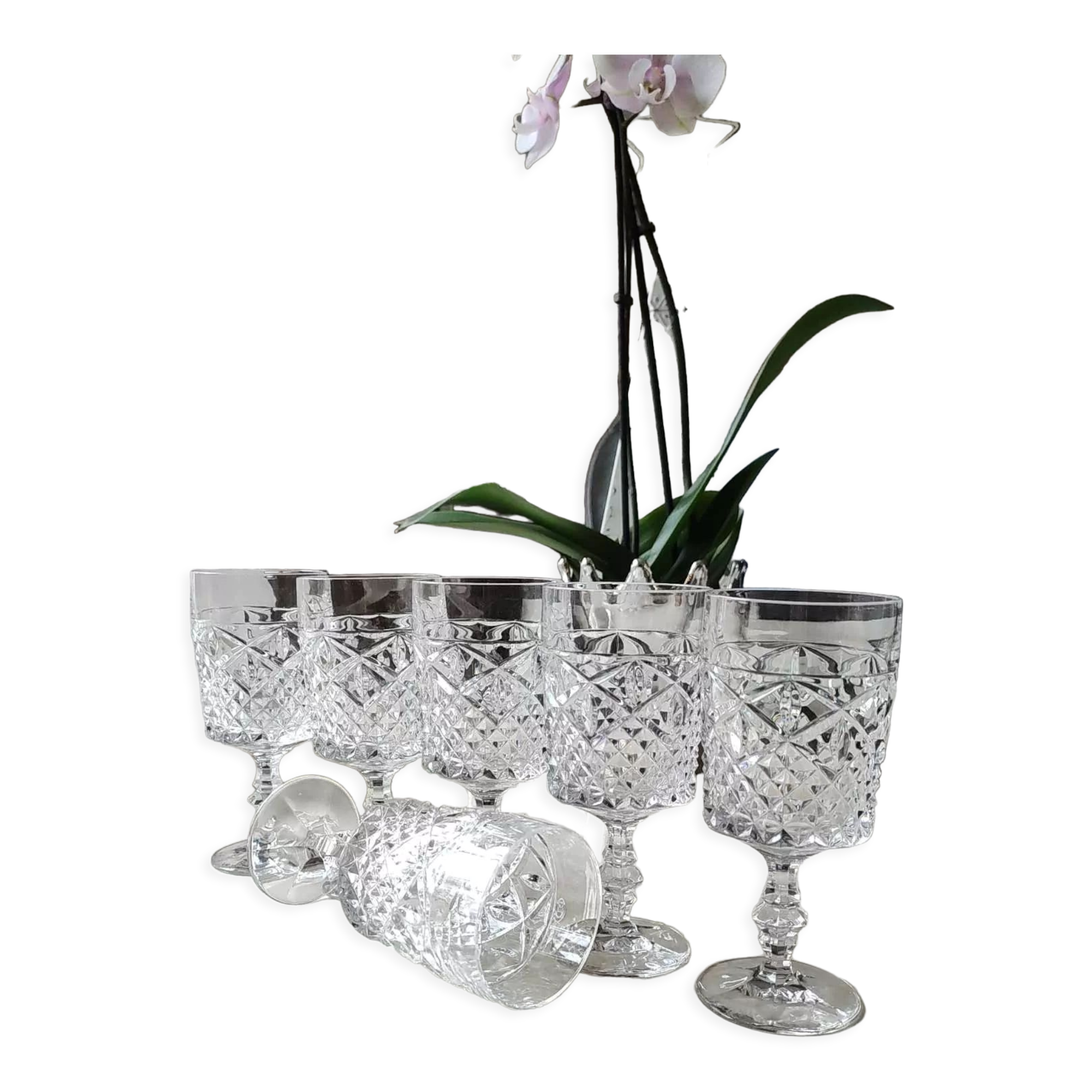 Lot 6 vintage glasses with rectangular crystal stems