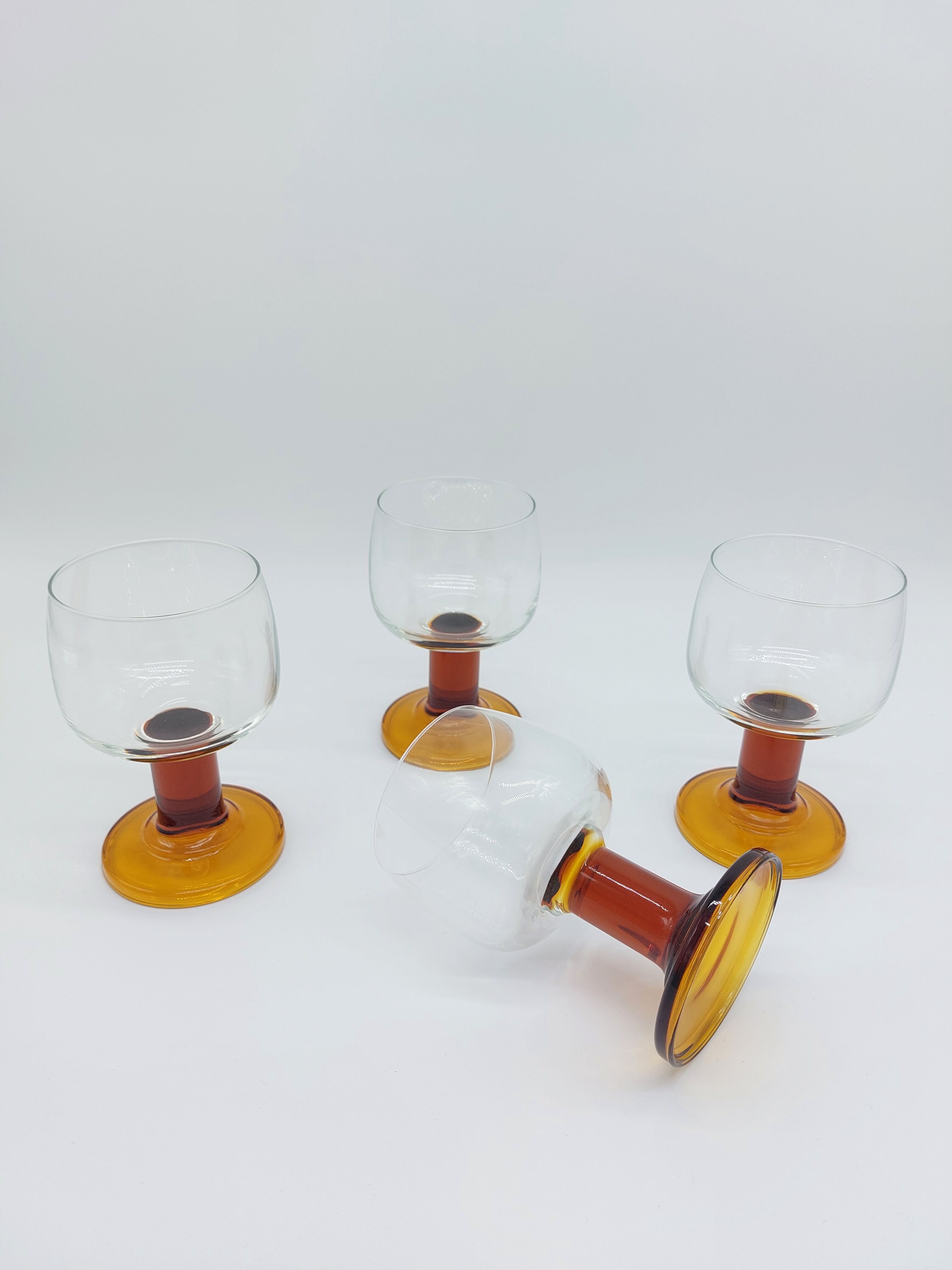 Lot de 4 verres ambré