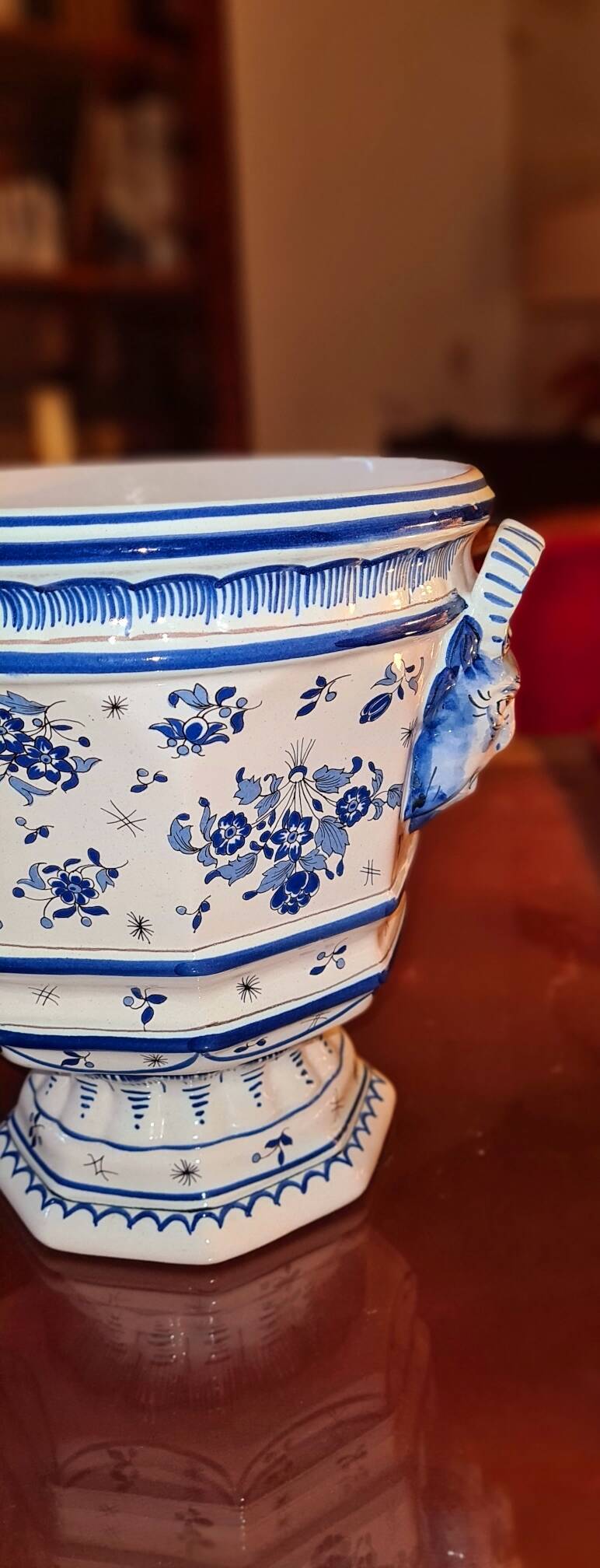 Large cache pot in Nevers earthenware