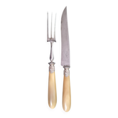 Service to cut the meat.