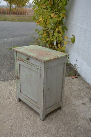 Parisian buffet skated